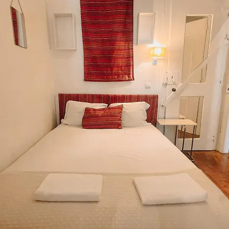 Apartament Charming 5 Bedroom In Traditional Lizbona