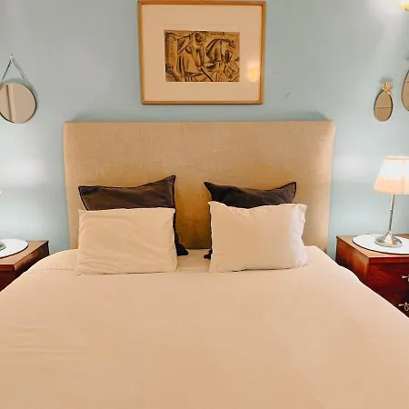 Apartament Charming 5 Bedroom In Traditional *